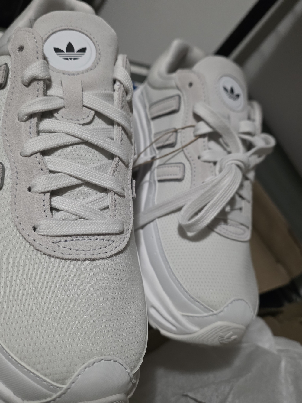 adidas Women's White Runner Sneakers Size 5.5 Adifom megaride